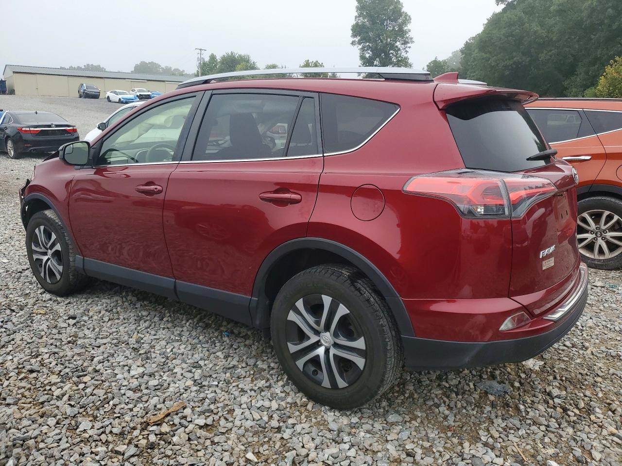 2018 TOYOTA RAV4 LE — снимка 2