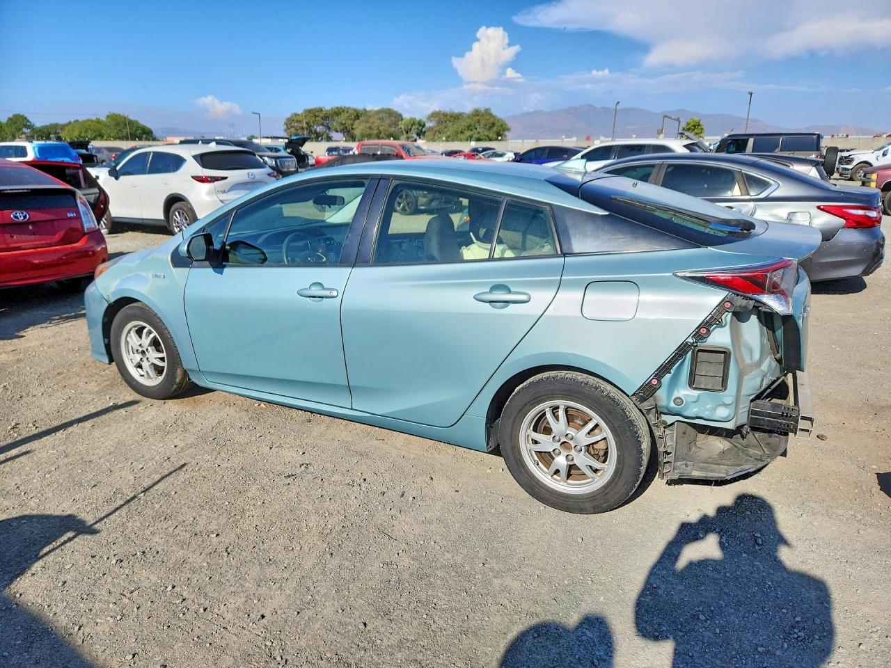 2017 TOYOTA PRIUS TWO — снимка 2