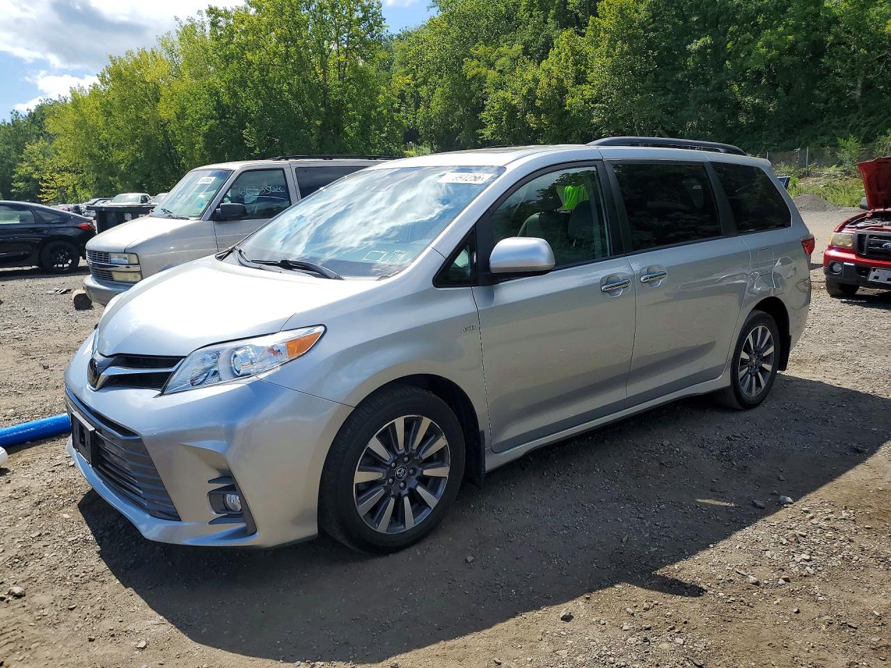 2020 TOYOTA SIENNA XLE 7-PASSENGER