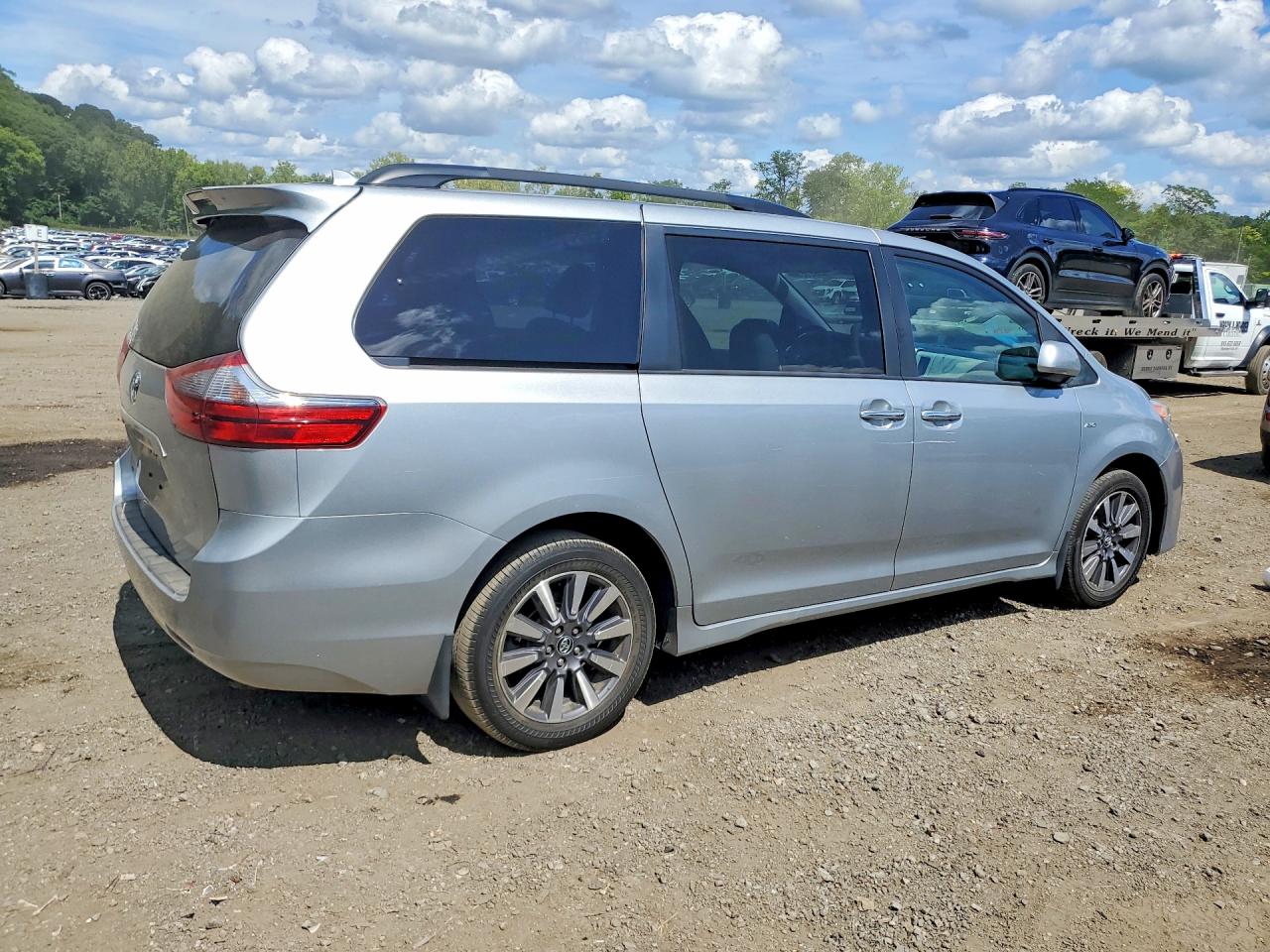2020 TOYOTA SIENNA XLE 7-PASSENGER — снимка 3