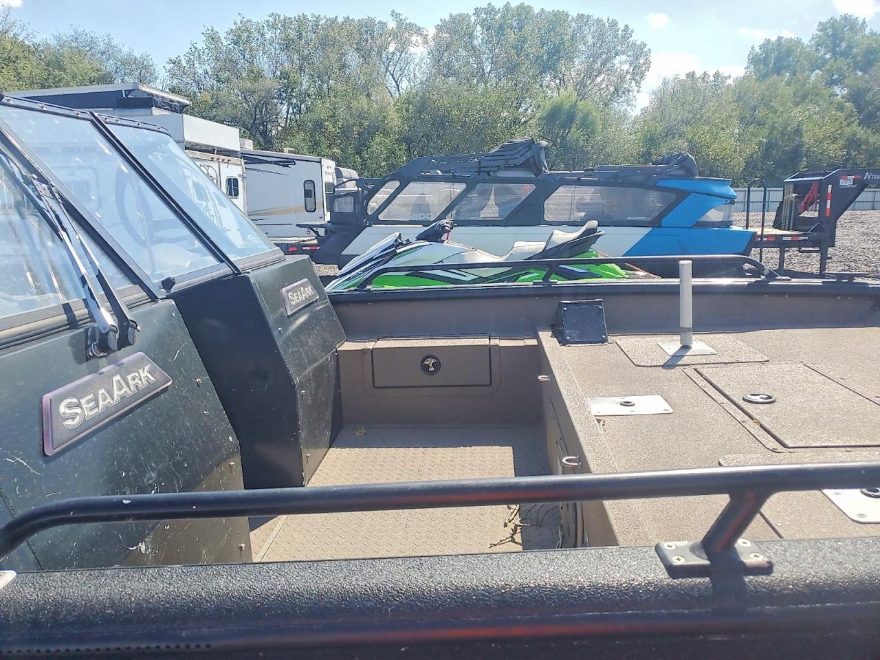 2020 UNK PROCAT 240 2472 — снимка 5