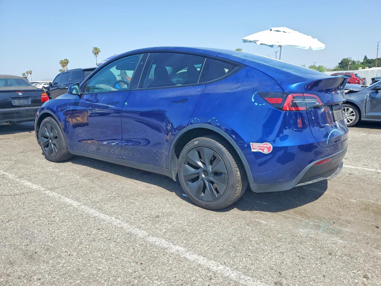 2024 TESLA MODEL Y — снимка 2