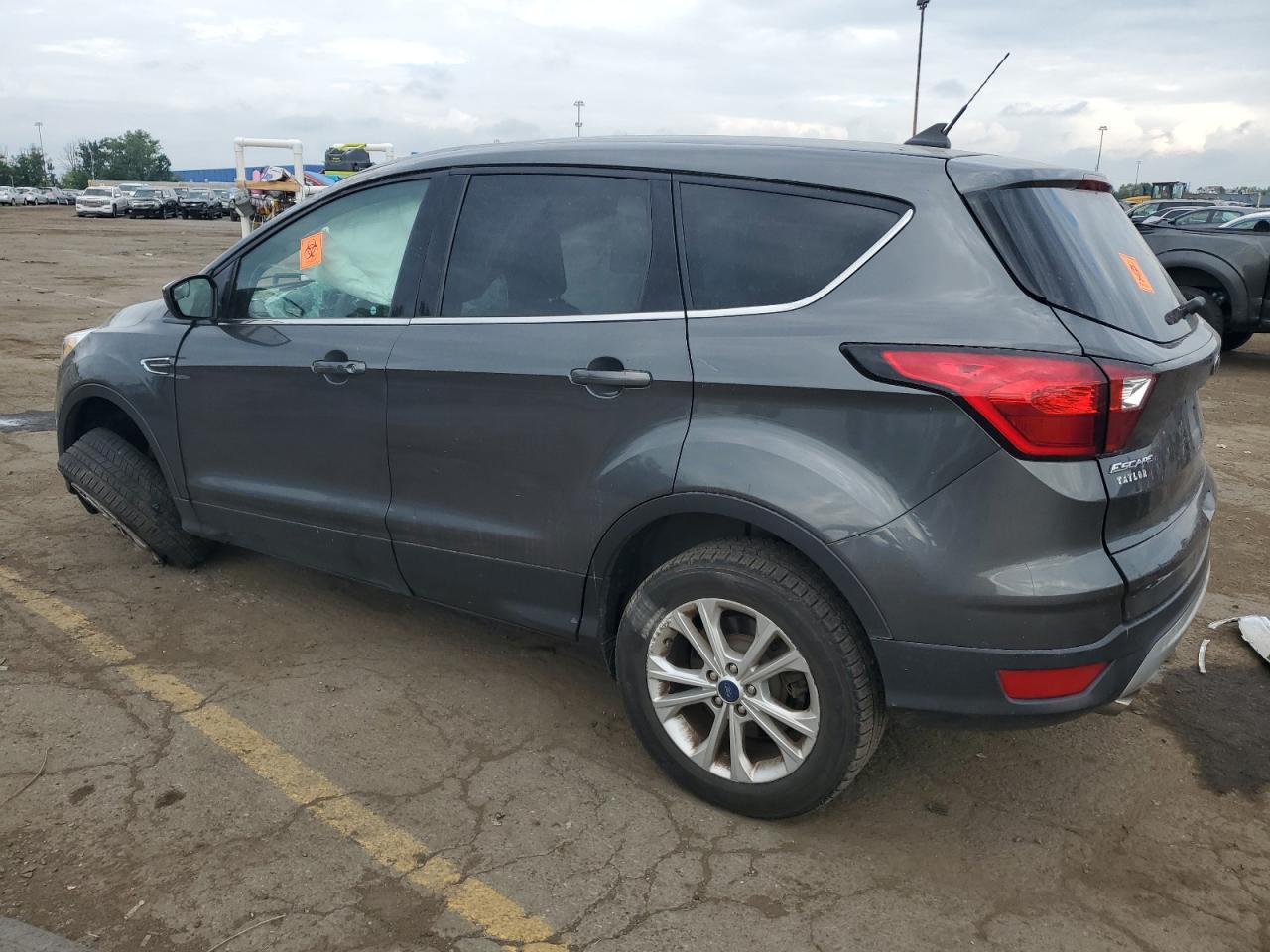 2019 FORD ESCAPE SE — снимка 2
