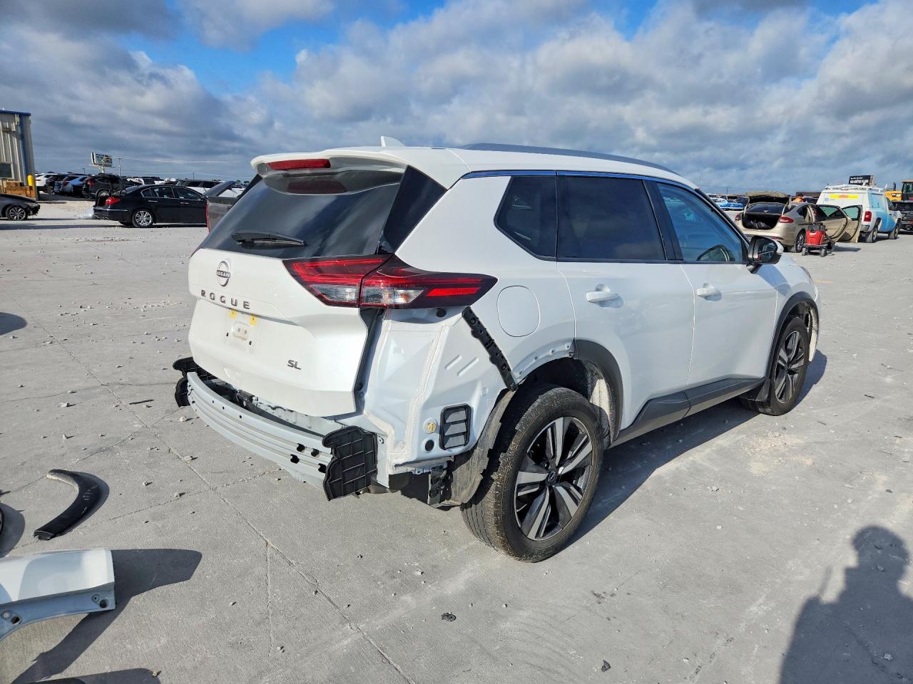 2025 NISSAN ROGUE SL — снимка 3
