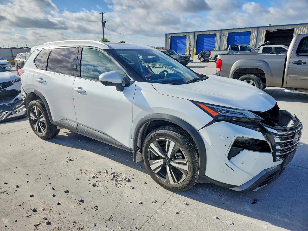 2025 NISSAN ROGUE SL — снимка 4