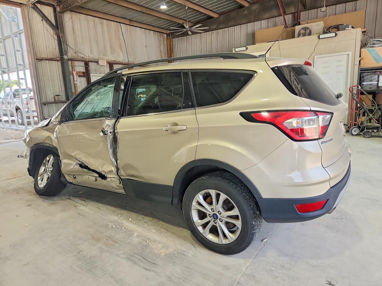 2018 FORD ESCAPE SE — снимка 2