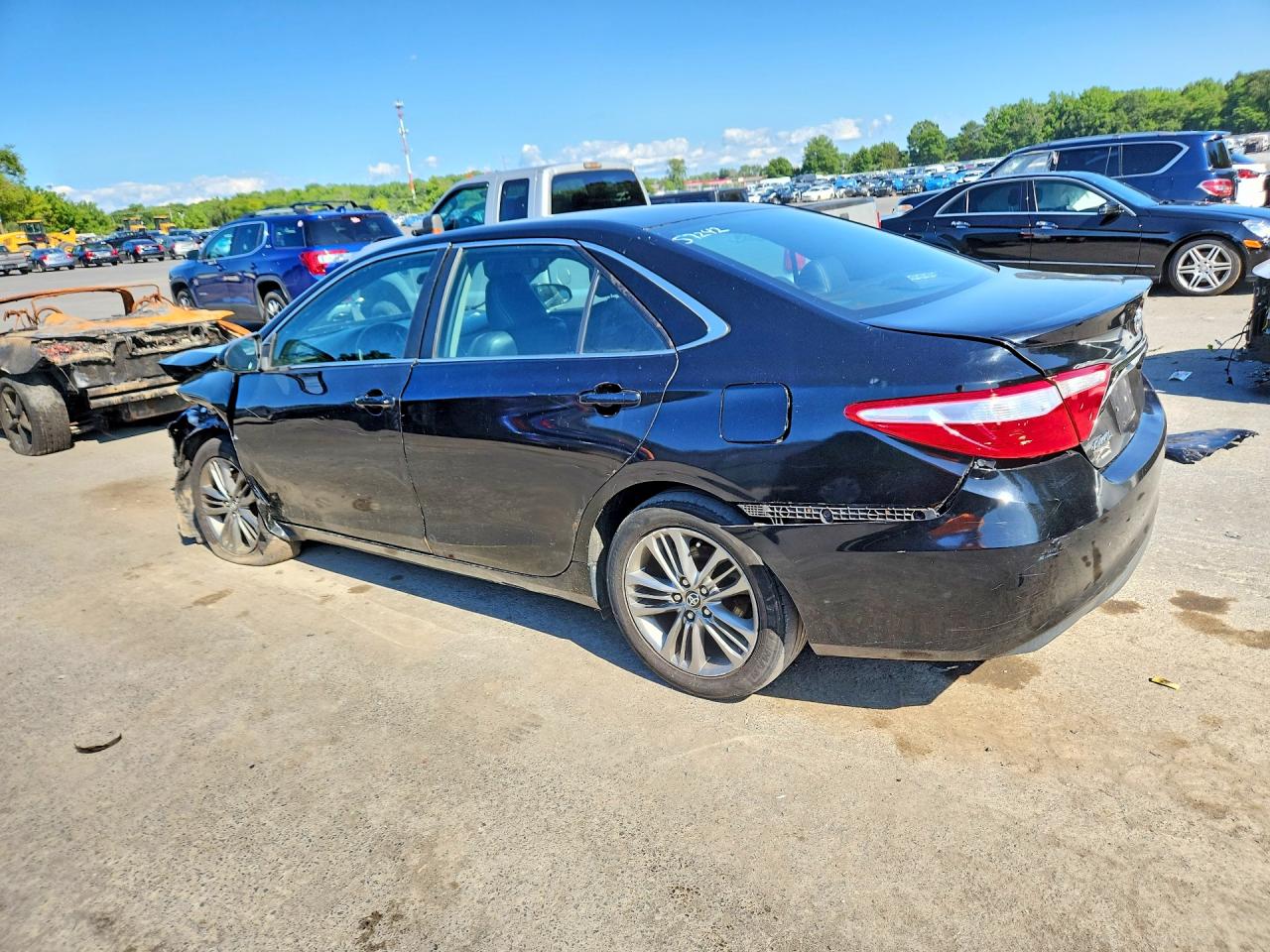 2017 TOYOTA CAMRY SE — снимка 2