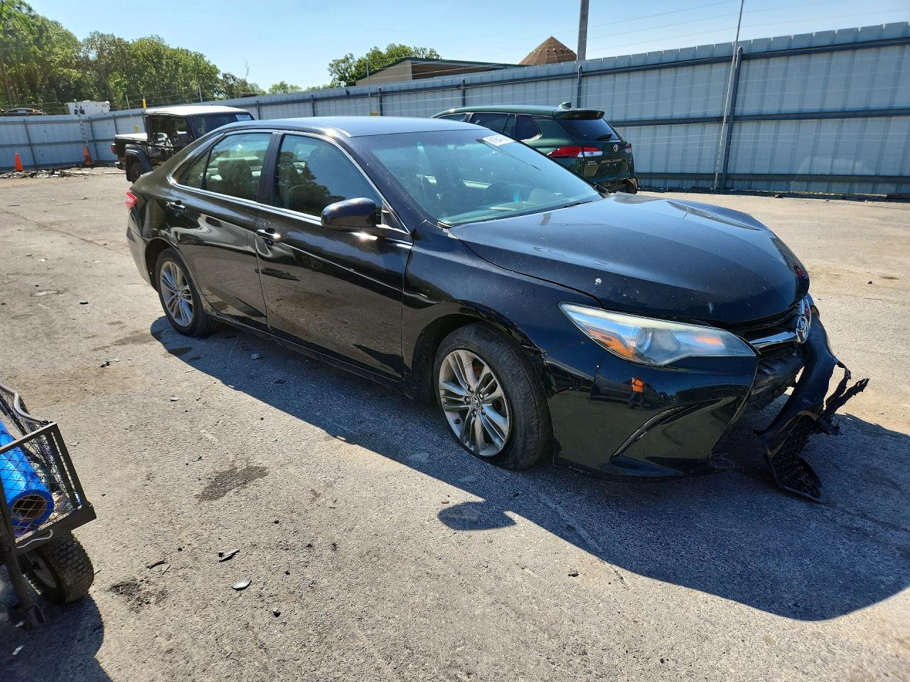 2017 TOYOTA CAMRY SE — снимка 4