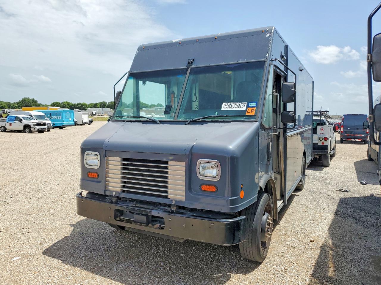 2021 FORD F59