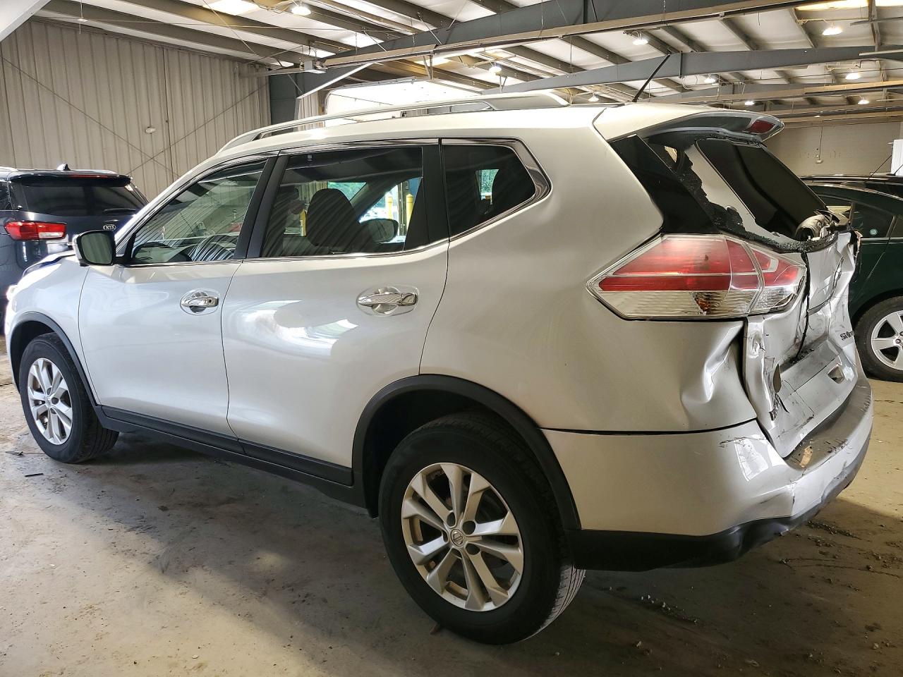 2015 NISSAN ROGUE SV — снимка 2