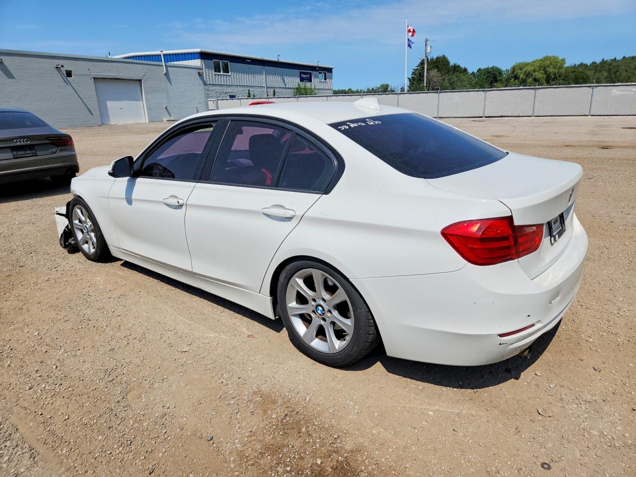 2014 BMW 320 I XDRIVE — снимка 2
