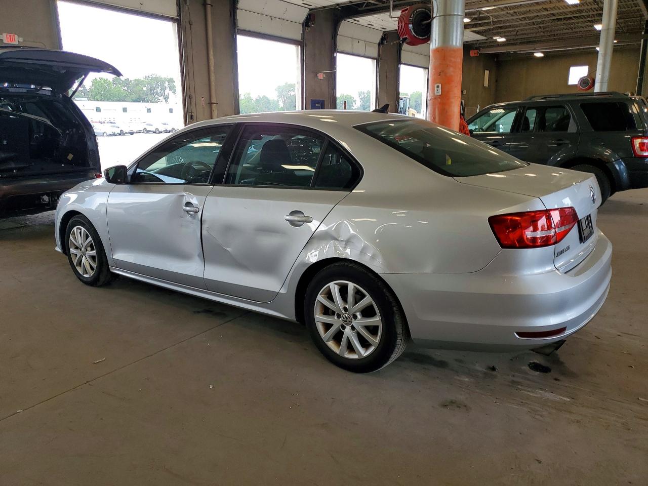 2015 VOLKSWAGEN JETTA SE — снимка 2