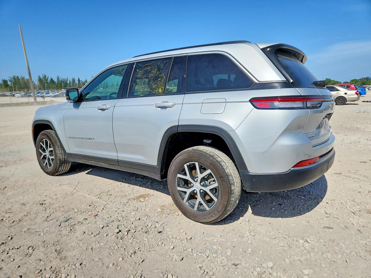 2026 JEEP GRAND CHEROKEE LIMITED — снимка 2