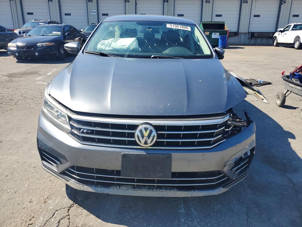 2017 VOLKSWAGEN PASSAT R-LINE — снимка 5