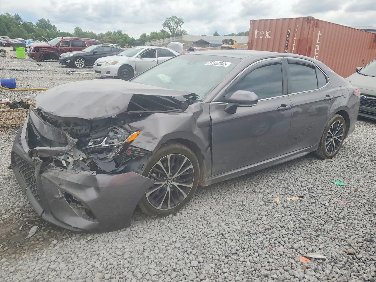 2018 TOYOTA CAMRY SE