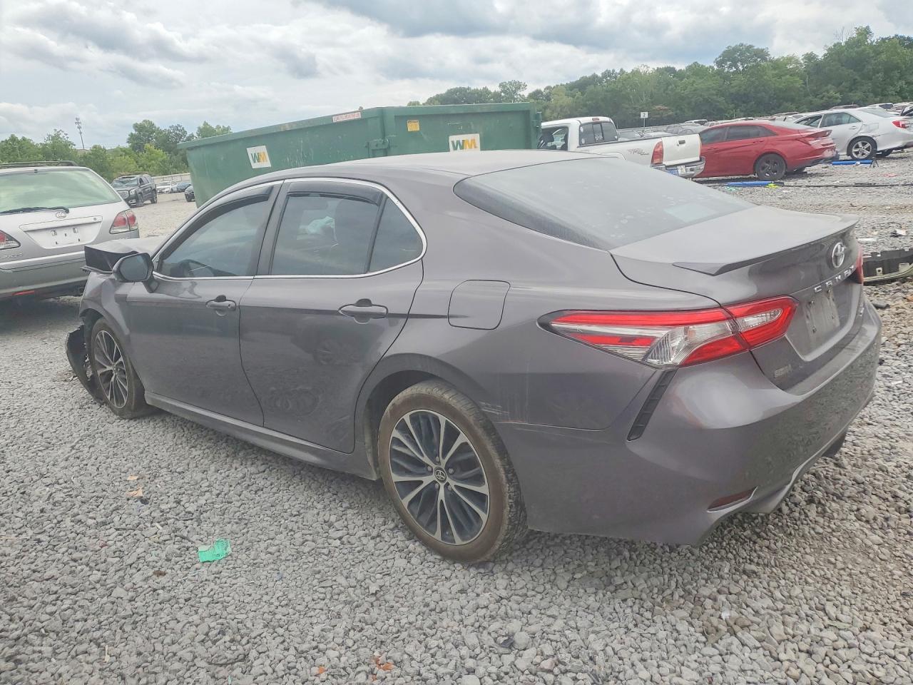 2018 TOYOTA CAMRY SE — снимка 2