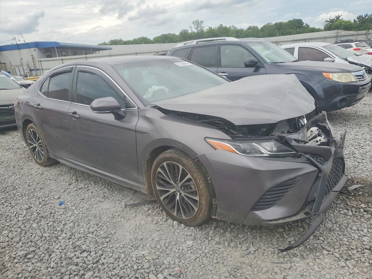 2018 TOYOTA CAMRY SE — снимка 4