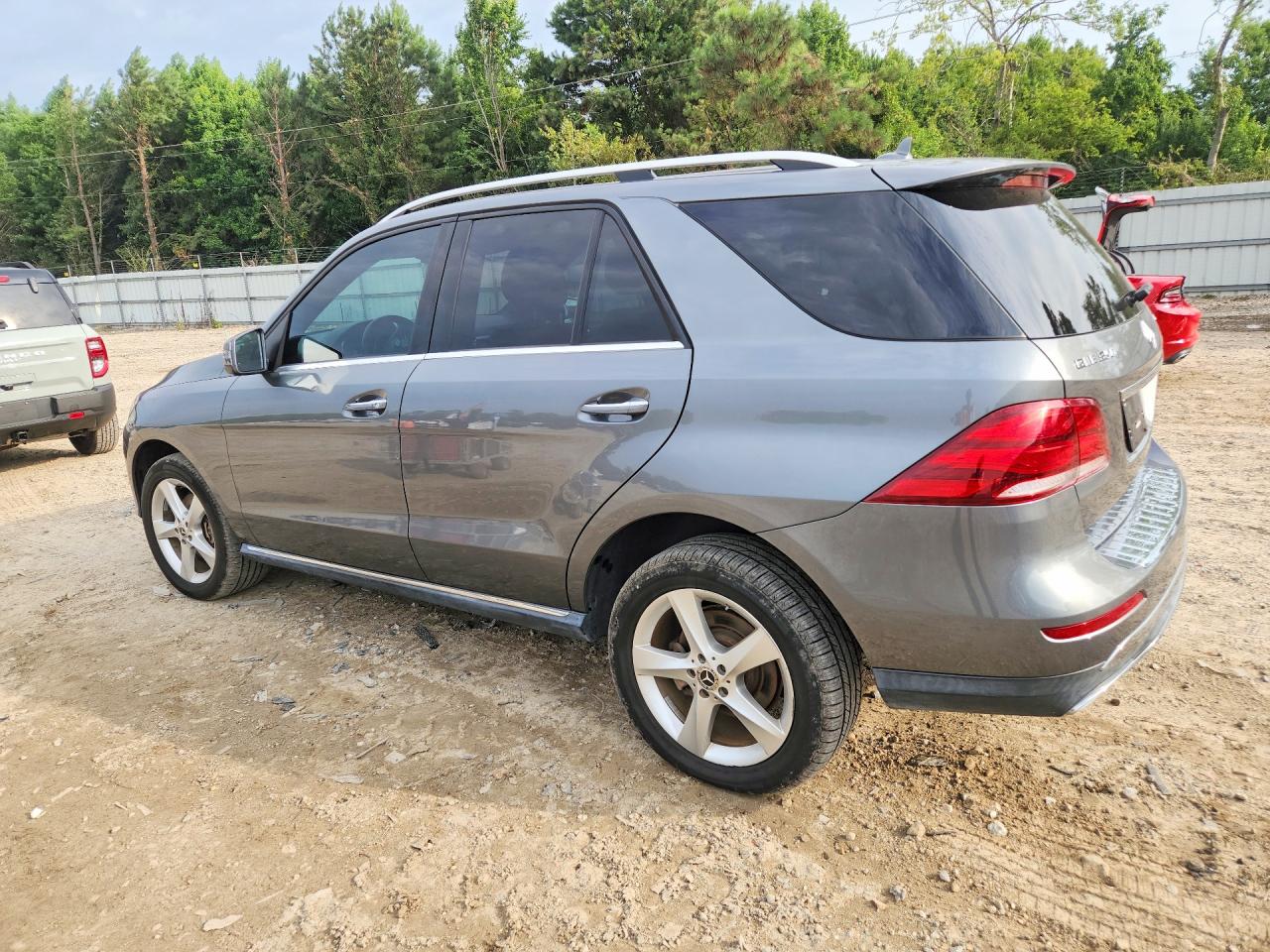 2017 MERCEDES-BENZ GLE 350 4MATIC — снимка 2