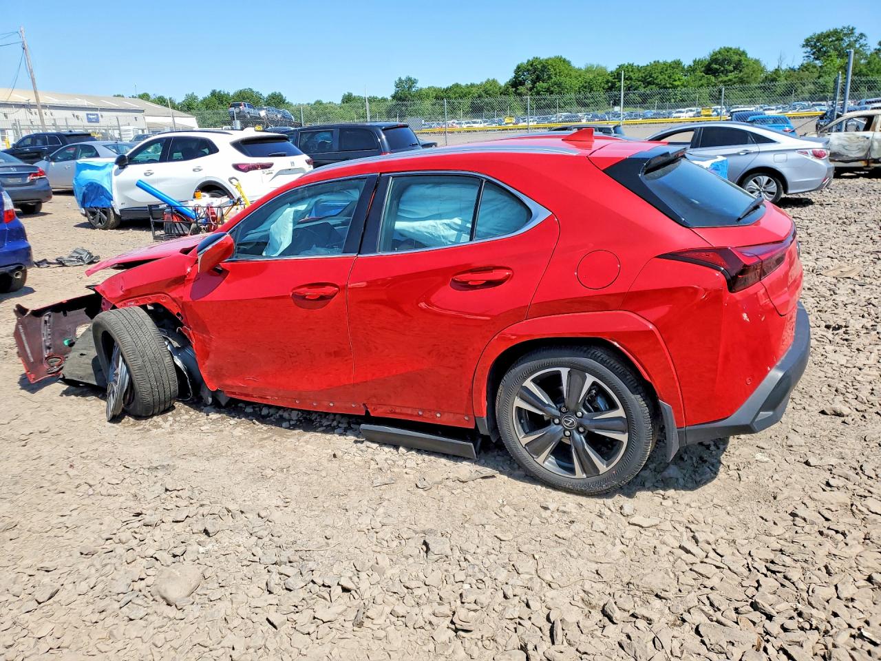 2025 LEXUS UX 300H PREMIUM — снимка 2