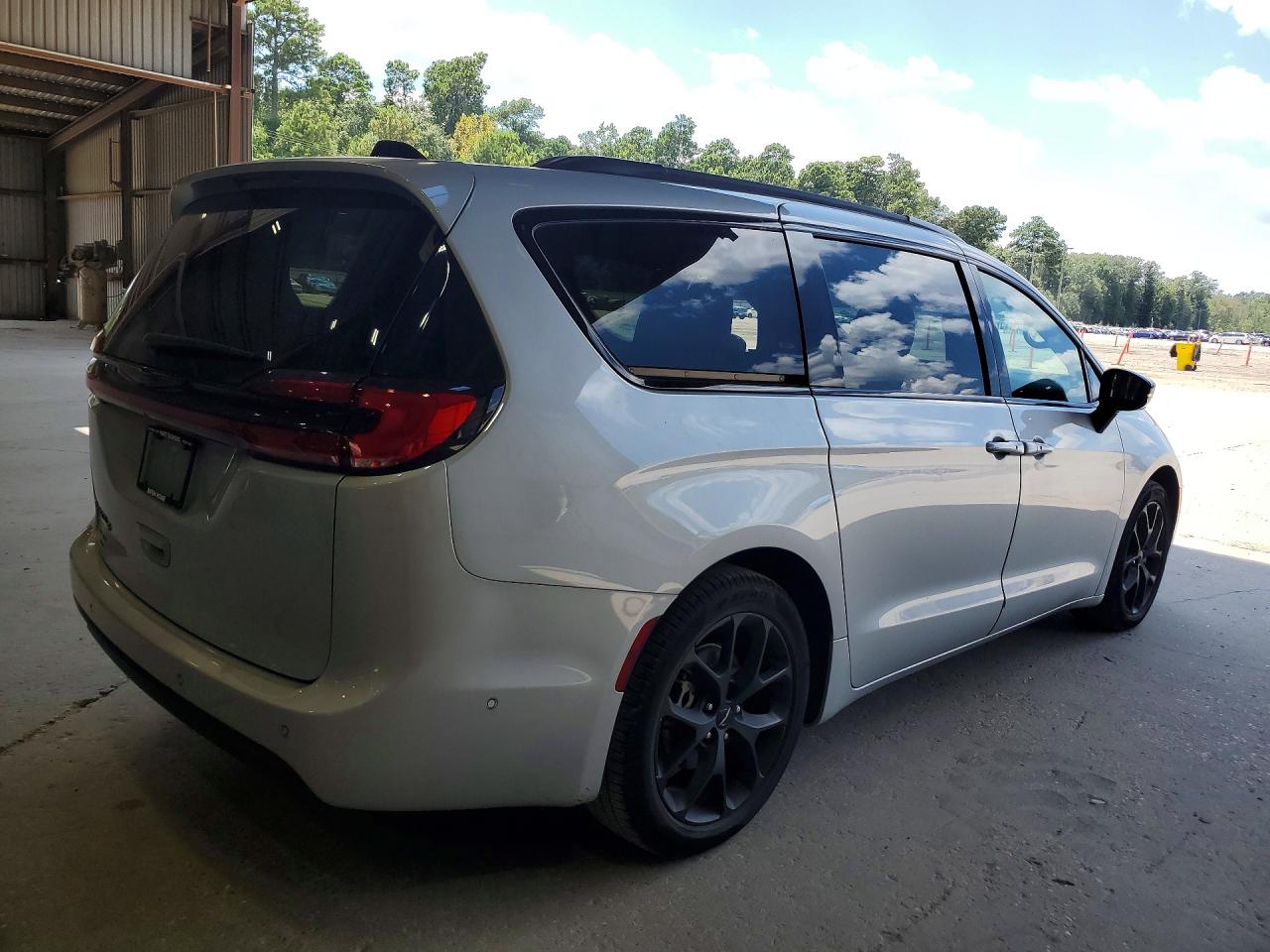 2024 CHRYSLER PACIFICA TOURING L — снимка 3