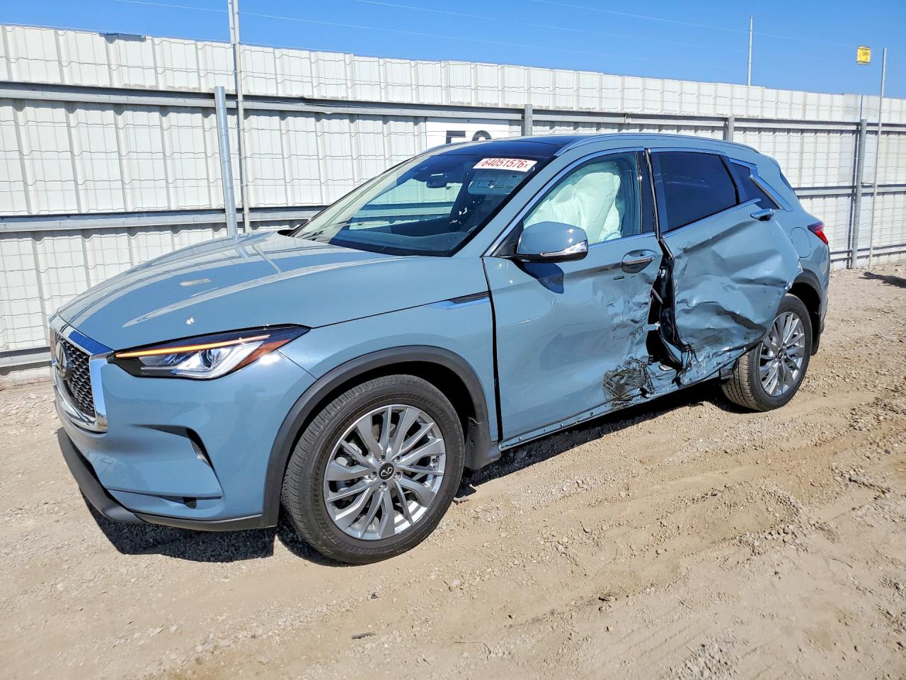 2023 INFINITI QX50 LUXE