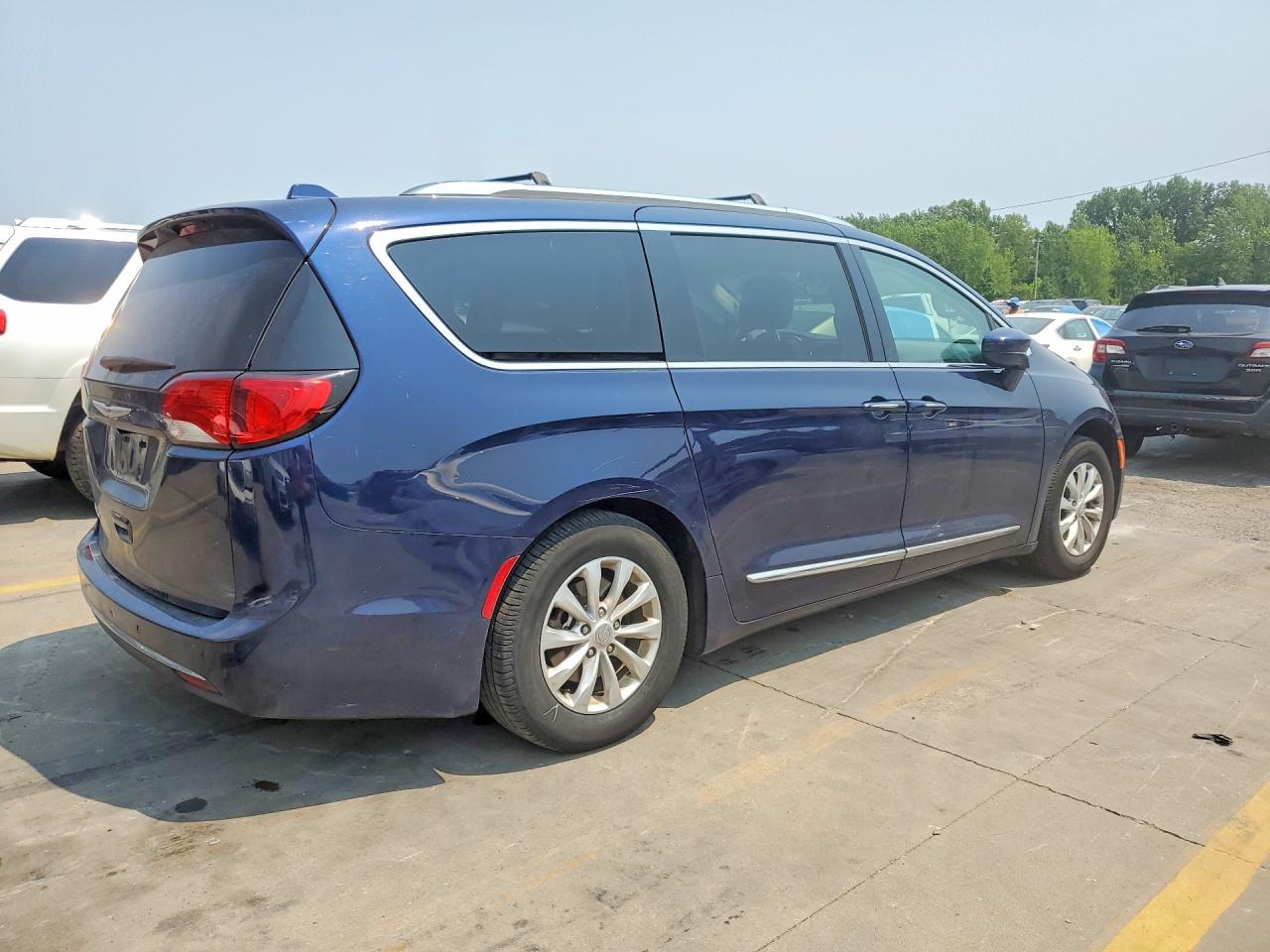 2018 CHRYSLER PACIFICA TOURING L — снимка 3
