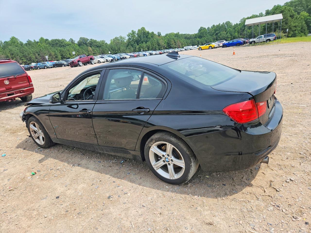 2014 BMW 320 I — снимка 2