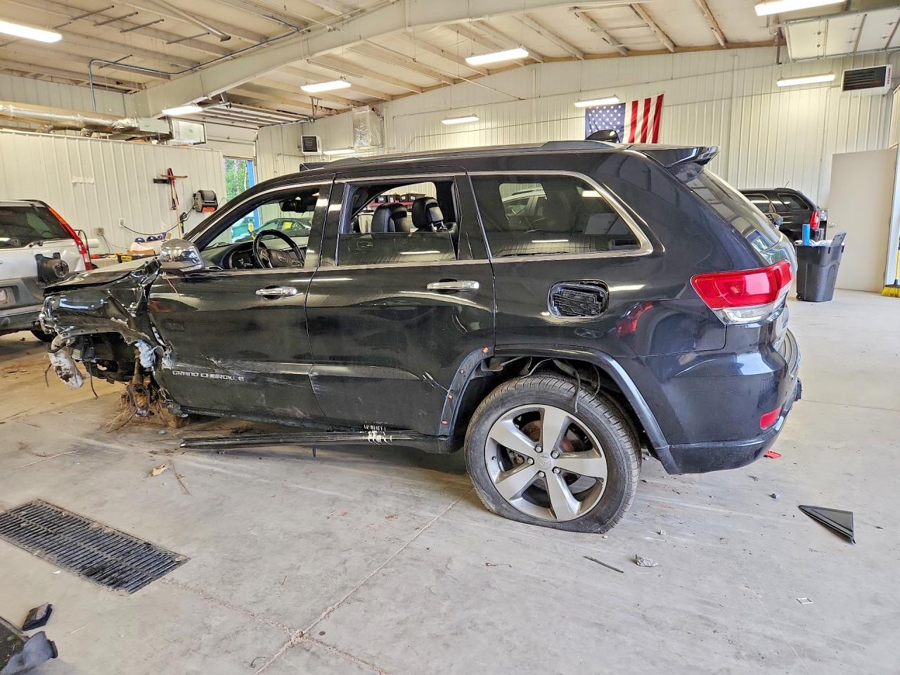 2015 JEEP GRAND CHEROKEE OVERLAND — снимка 2