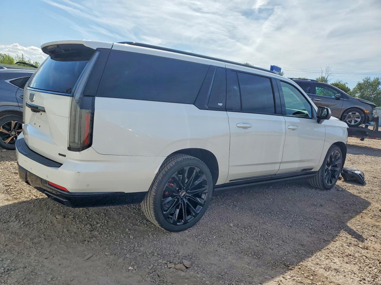 2025 CADILLAC ESCALADE ESV SPORT PLATINUM — снимка 3