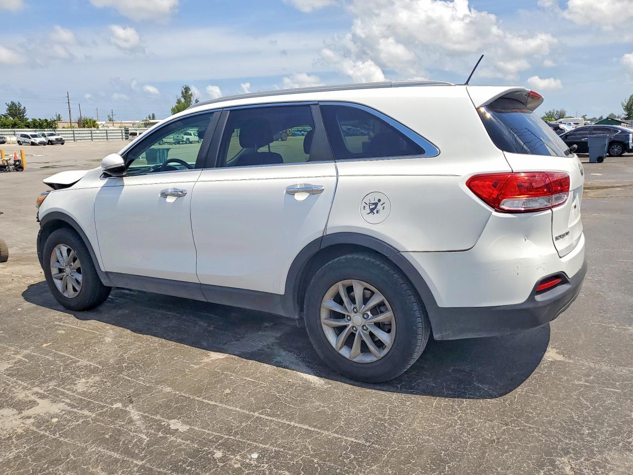 2017 KIA SORENTO LX — снимка 2