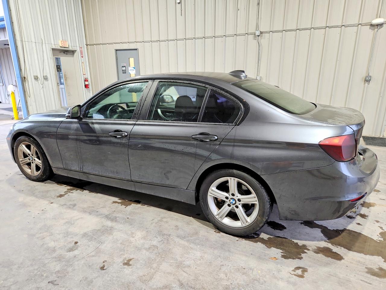 2013 BMW 328 I — снимка 2