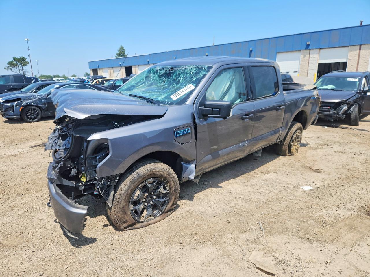 2025 FORD F150 LIGHTNING XLT