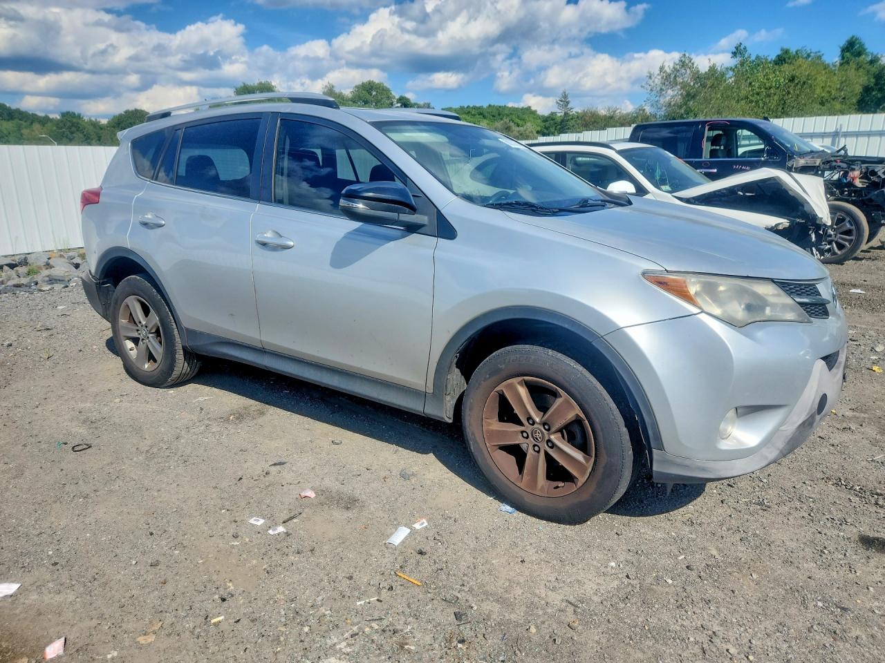2015 TOYOTA RAV4 XLE — снимка 4