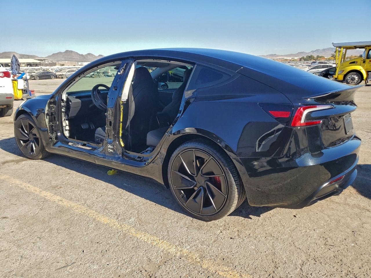 2025 TESLA MODEL 3 — снимка 2