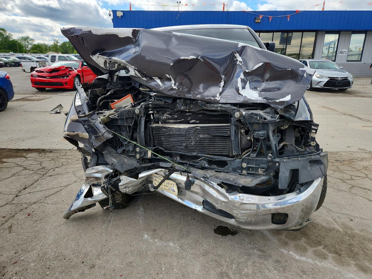 2015 RAM 1500 SLT — снимка 5