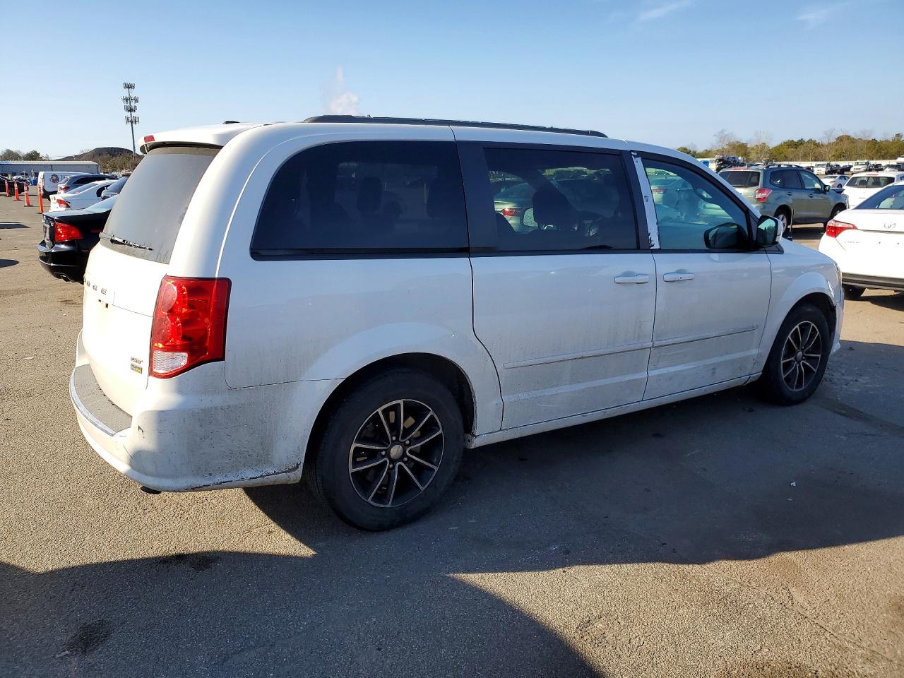 2017 DODGE GRAND CARAVAN GT — снимка 3