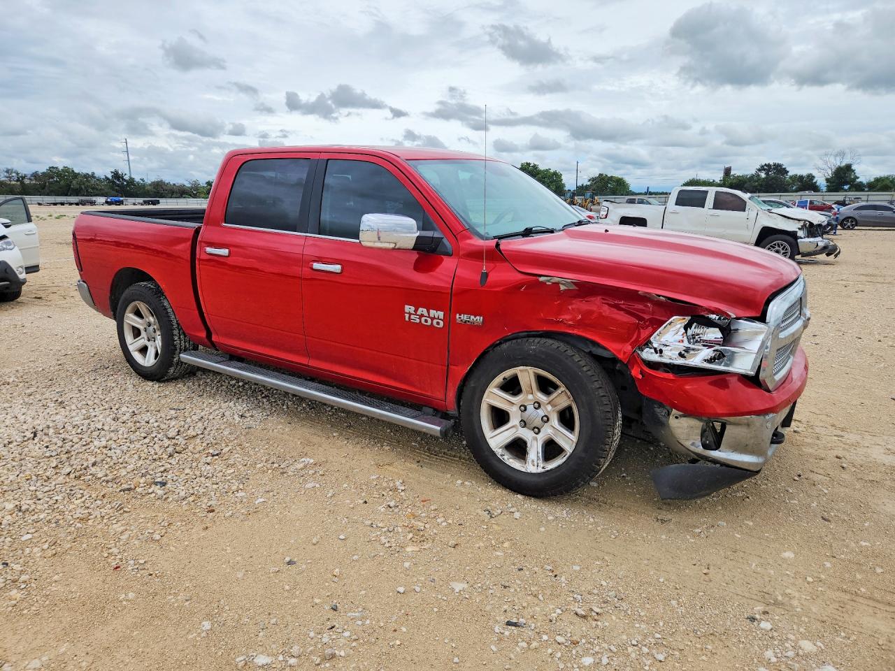 2017 RAM 1500 SLT — снимка 4