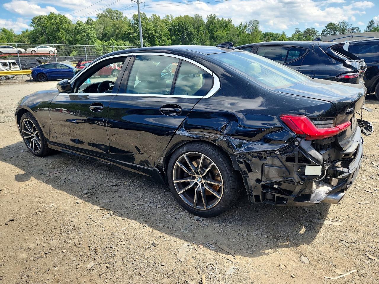 2020 BMW 330XI — снимка 2
