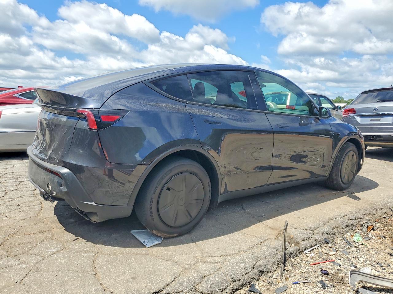 2026 TESLA MODEL Y — снимка 3