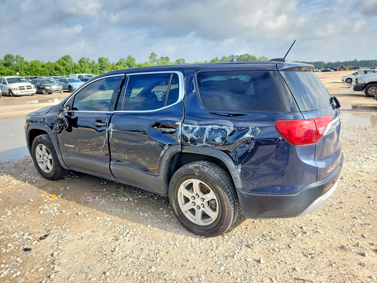 2017 GMC ACADIA SLE — снимка 2