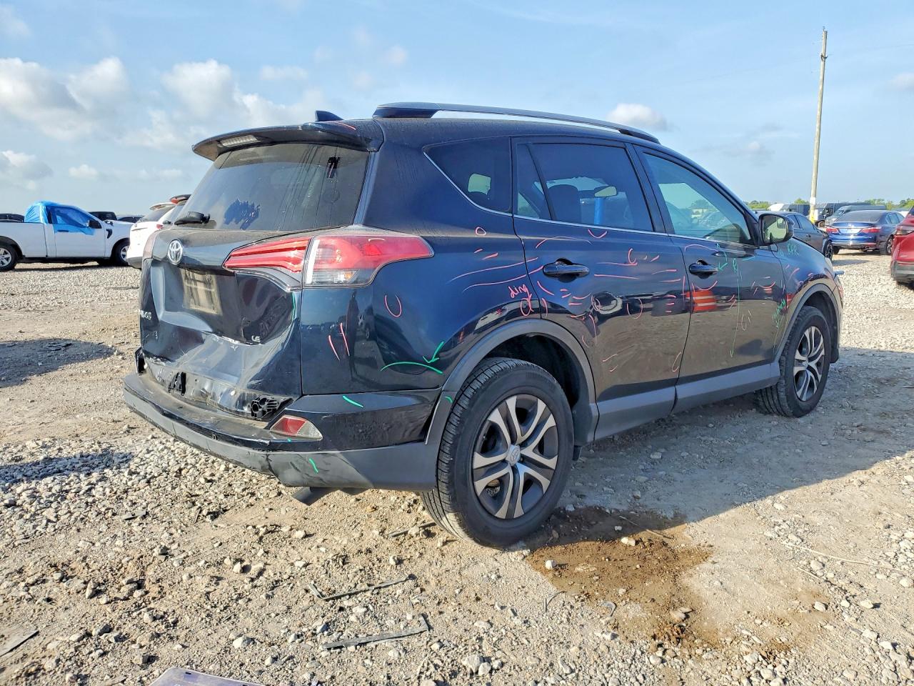 2017 TOYOTA RAV4 LE — снимка 3