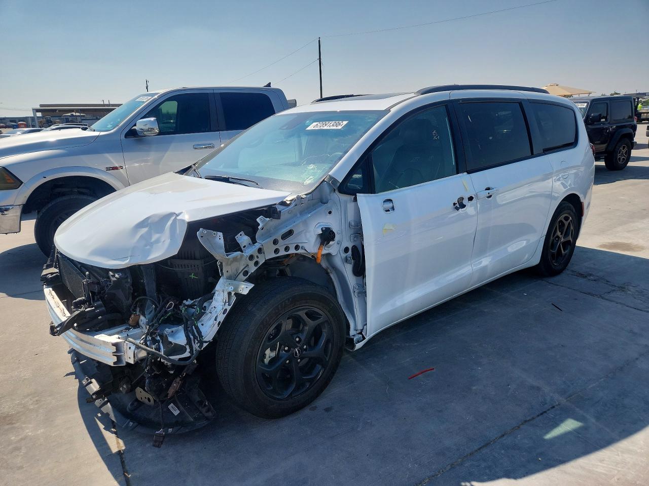 2024 CHRYSLER PACIFICA HYBRID SELECT