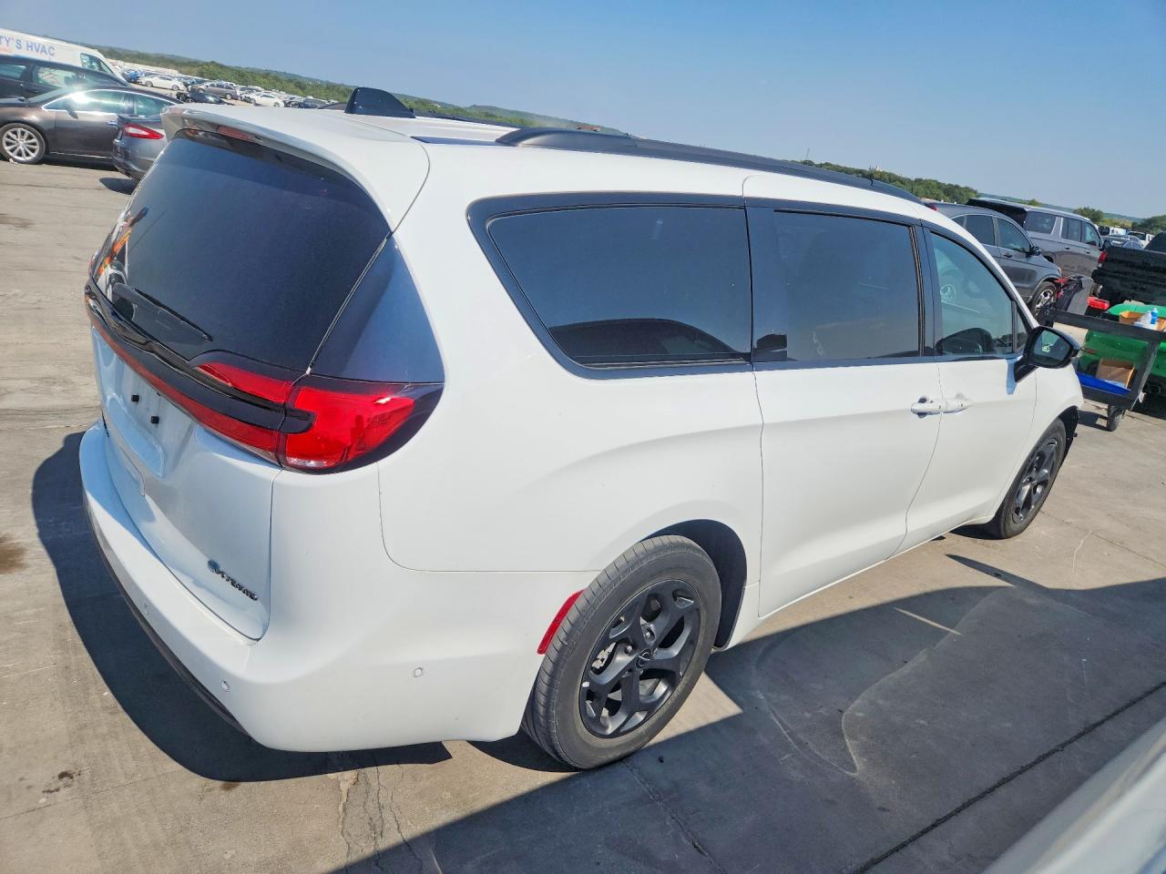2024 CHRYSLER PACIFICA HYBRID SELECT — снимка 3