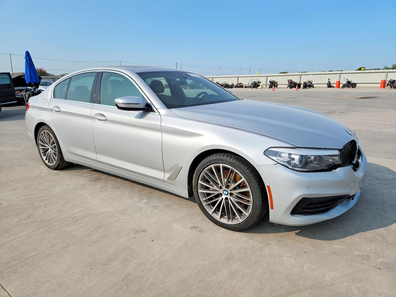 2019 BMW 530 I — снимка 4