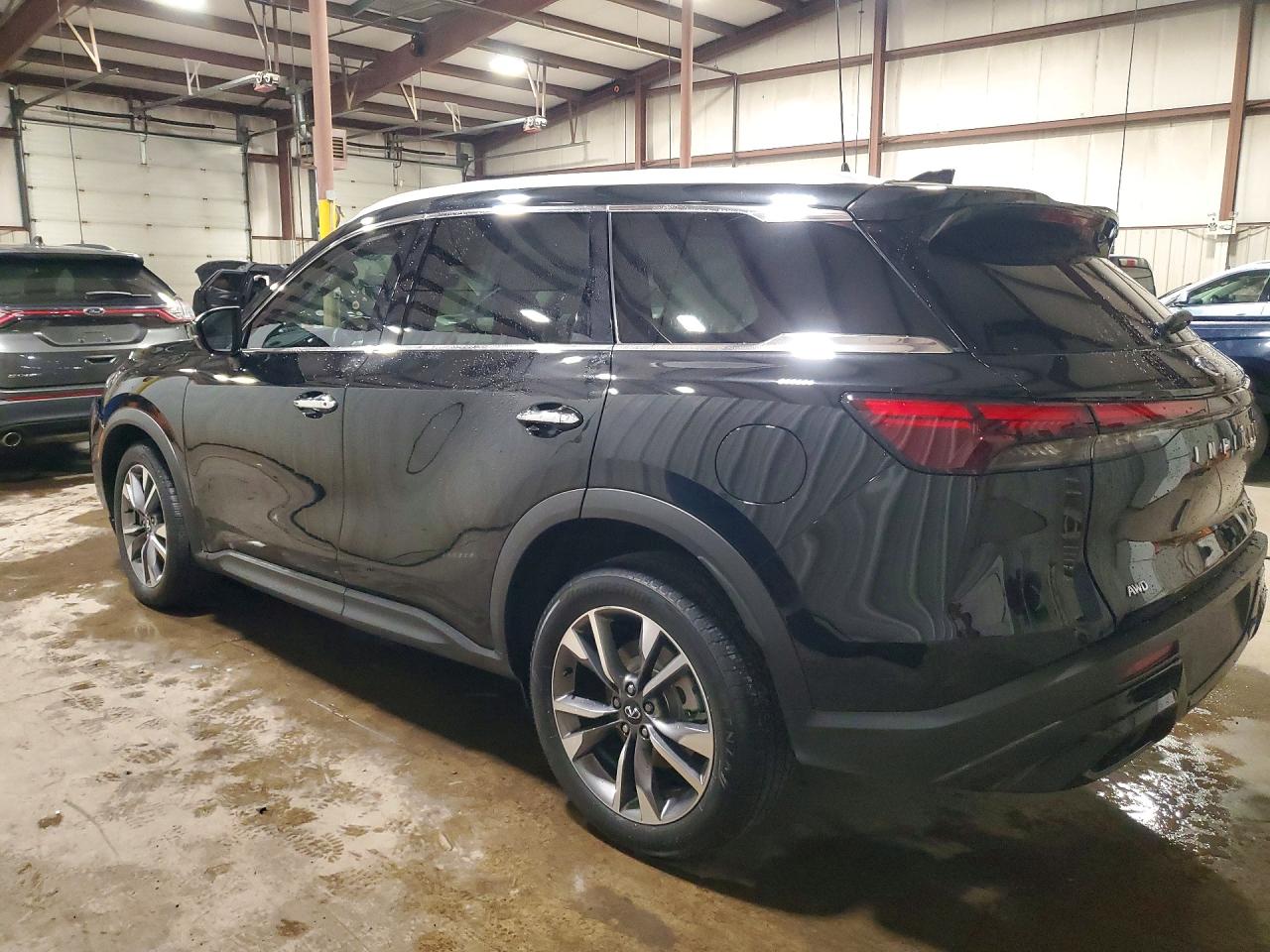 2023 INFINITI QX60 LUXE — снимка 2