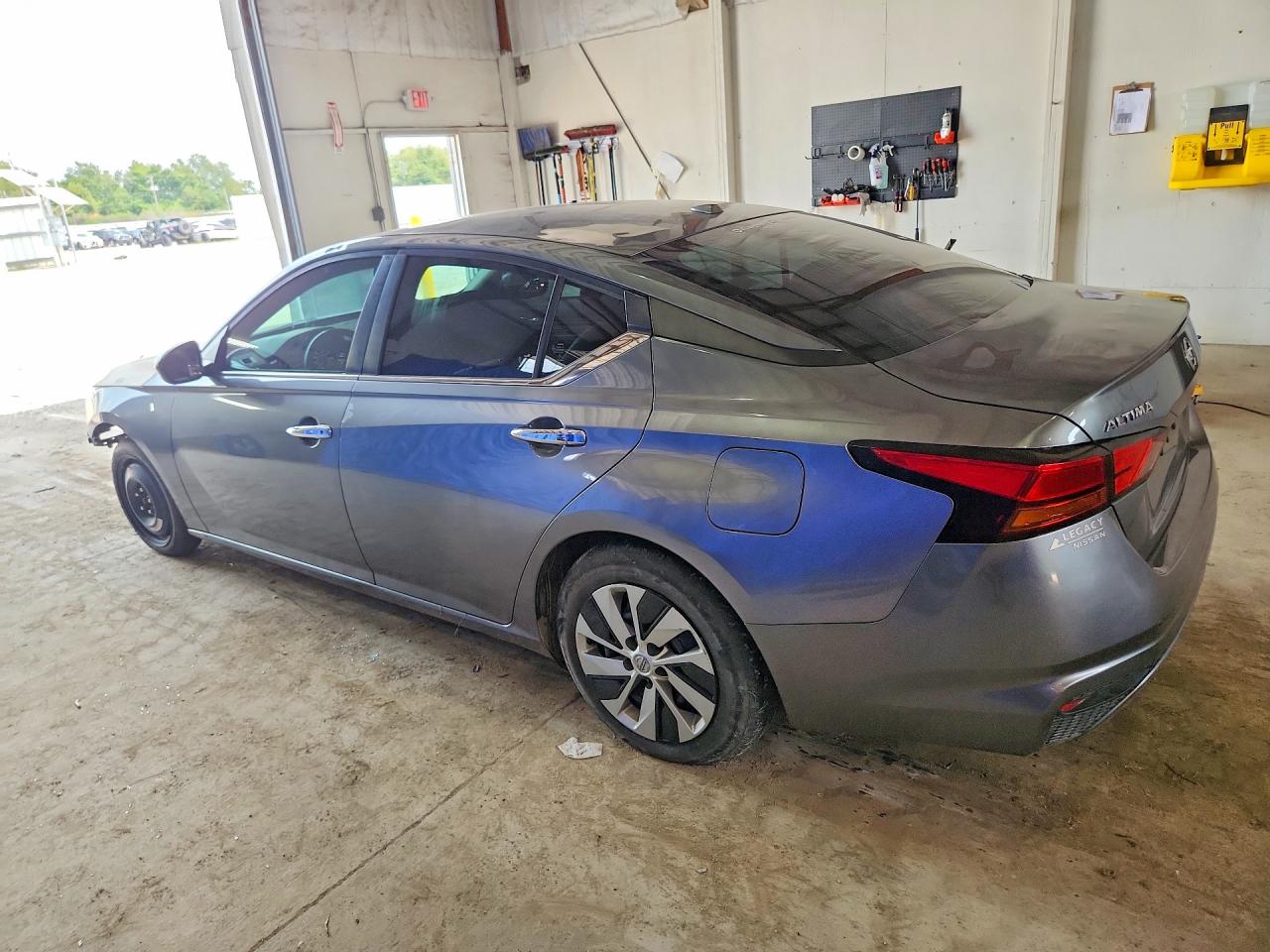 2019 NISSAN ALTIMA S — снимка 2