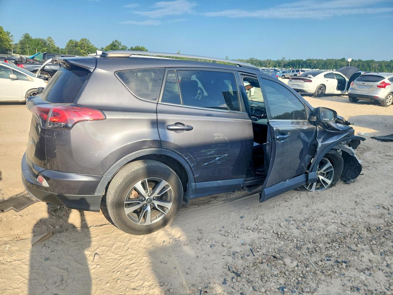 2018 TOYOTA RAV4 XLE — снимка 3