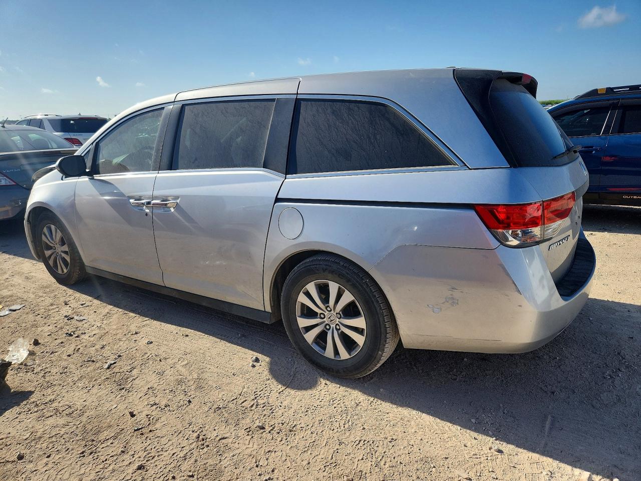 2015 HONDA ODYSSEY EXL — снимка 2
