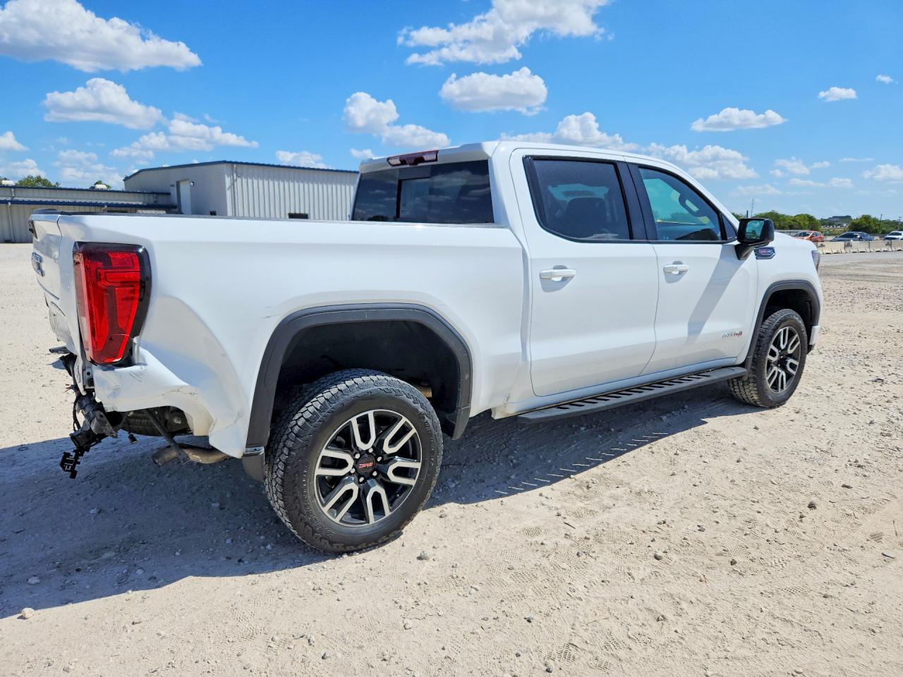 2025 GMC SIERRA K1500 AT4 — снимка 3