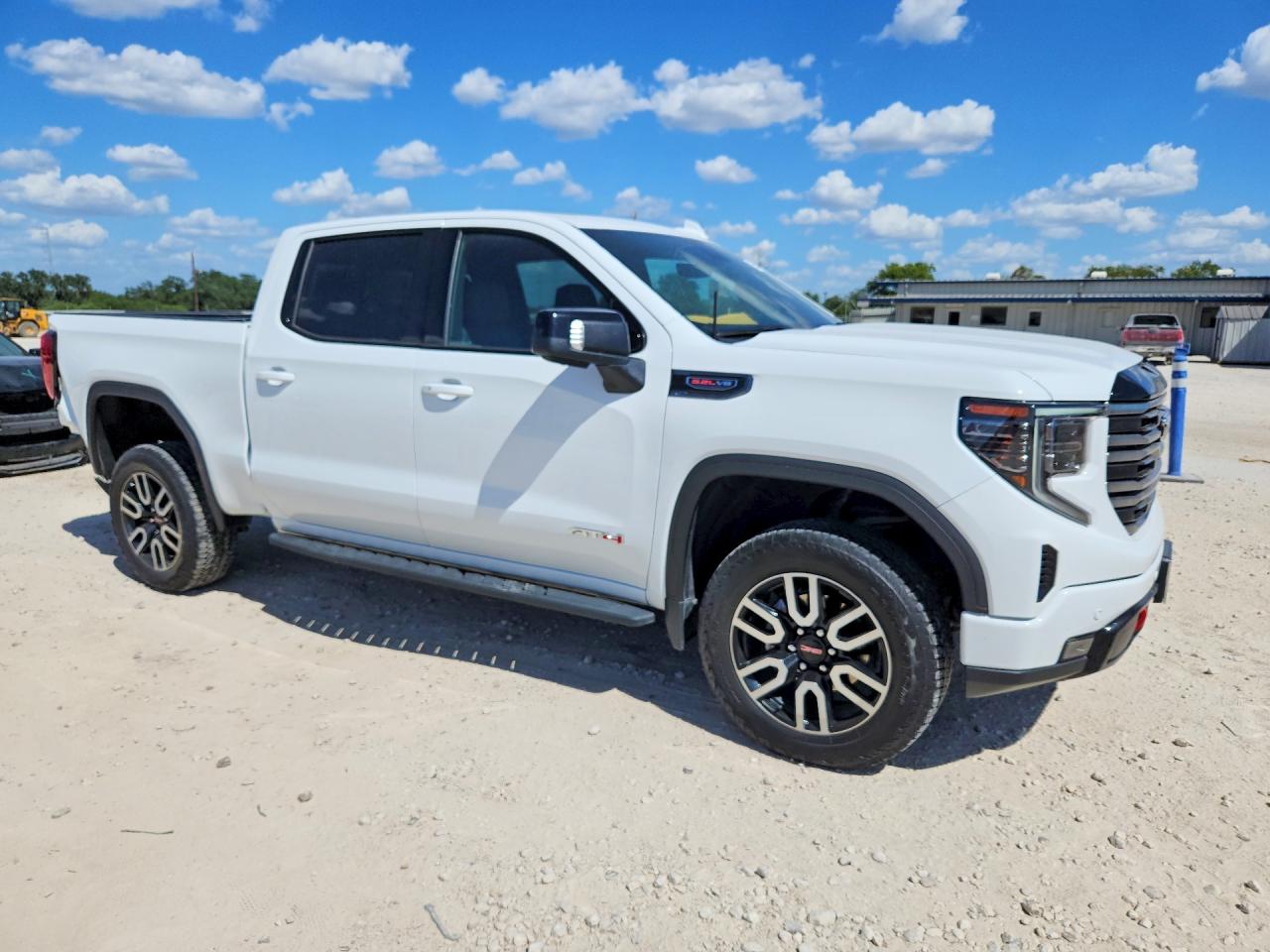 2025 GMC SIERRA K1500 AT4 — снимка 4